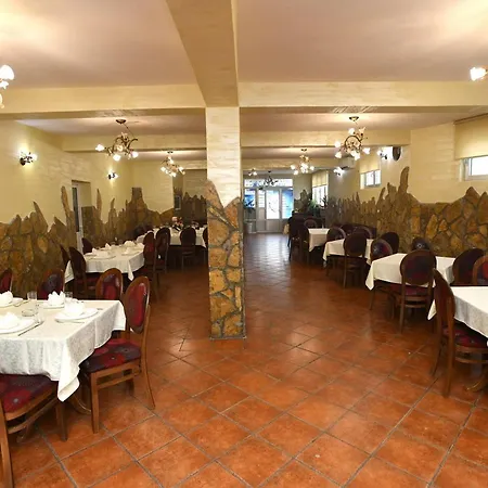 & Restoran Safir Hostel Cacak
